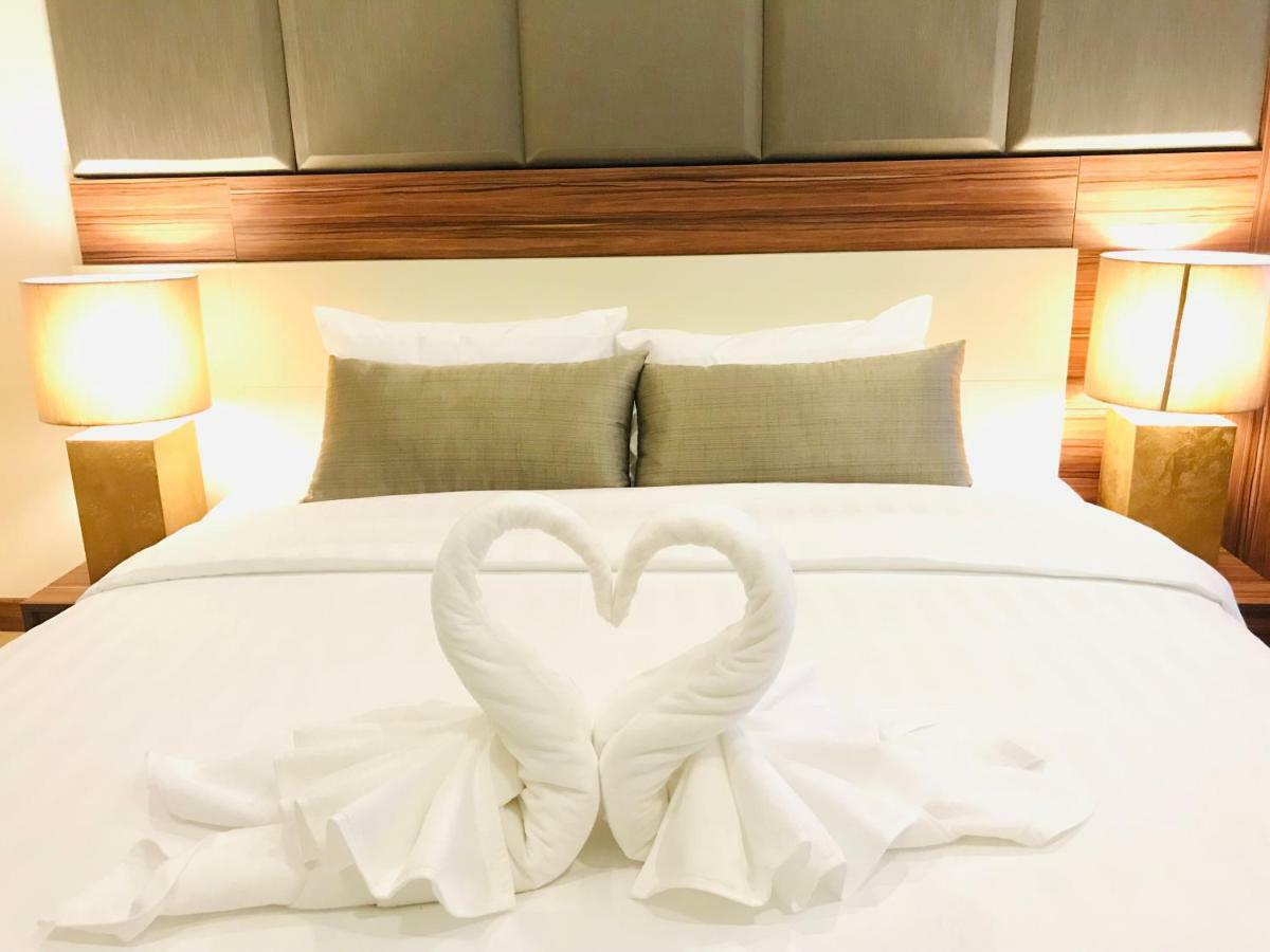צ'יאנג מאי The Astra Suites מראה חיצוני תמונה